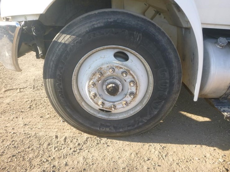 2012-international-durastar-4300-image-22