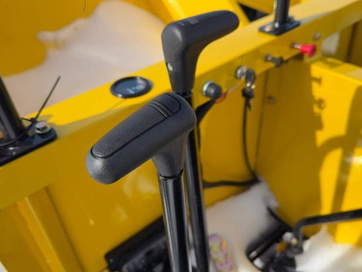 new-unused-ir-model-ird25-track-dumper,-13-hp-gas-engine,-3-speed,-hydraulic-dump-image-6