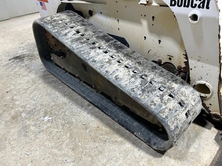 bobcat-t300-image-12