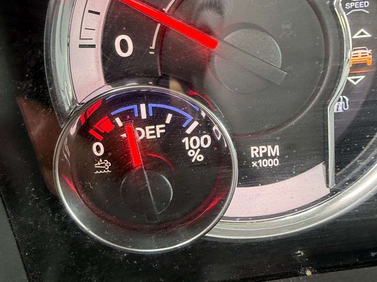 2018-dodge-1500-image-38