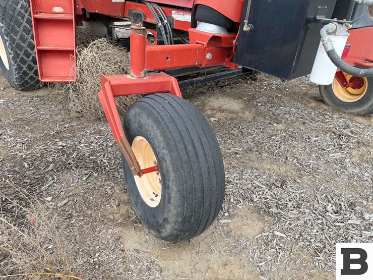 2010-new-holland-2010-image-46