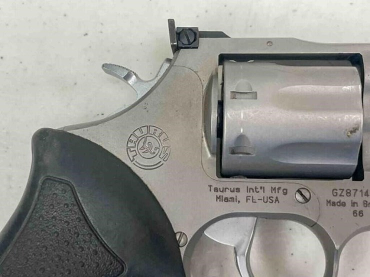 taurus-revolver-image-4
