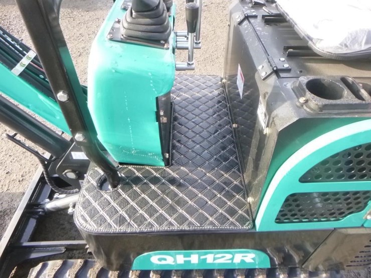 agt-qh12r-hydraulic-excavator-image-20
