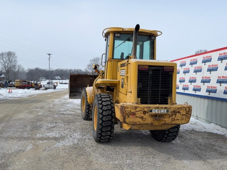 1983-john-deere-444h-image-5