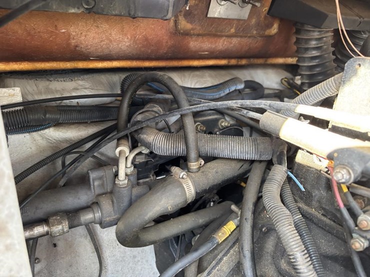 2002-unknown-trailer-image-28