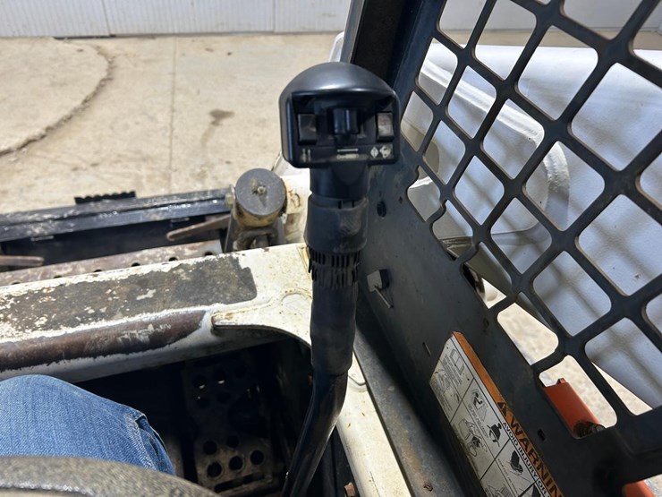 bobcat-t300-image-26