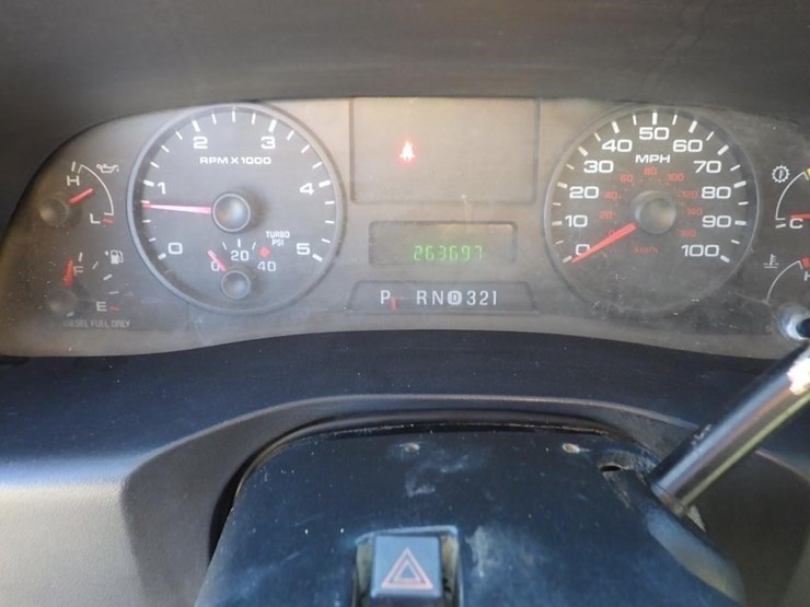 2006-ford-f550-image-31