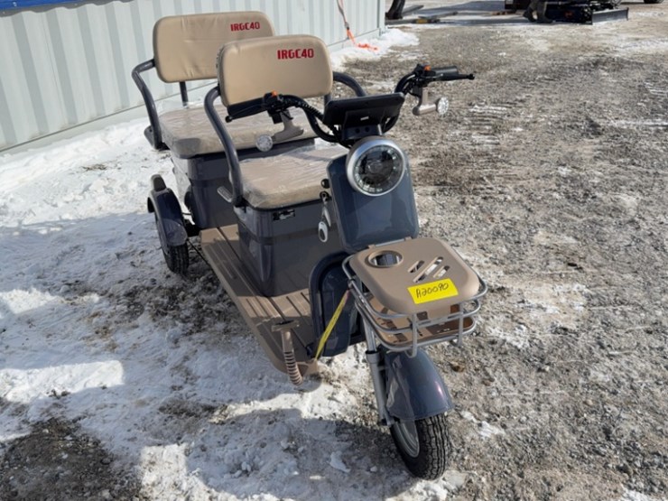 unused-ir-model-irgc40-high-end-golf-cart,-60-volt,-3-speed,-on-board-charger.-image-10