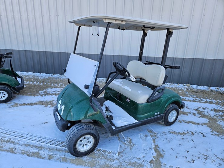 #172-•-yamaha-gas-golf-cart-image-1
