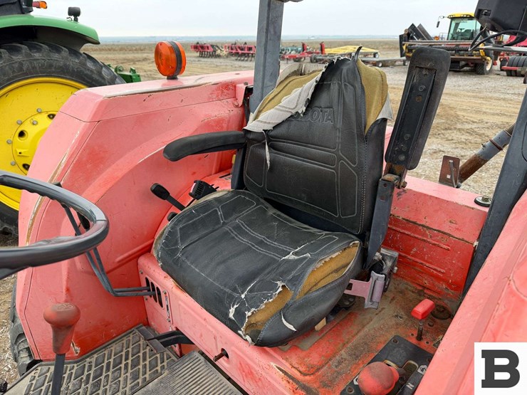 kubota-m9000-image-51