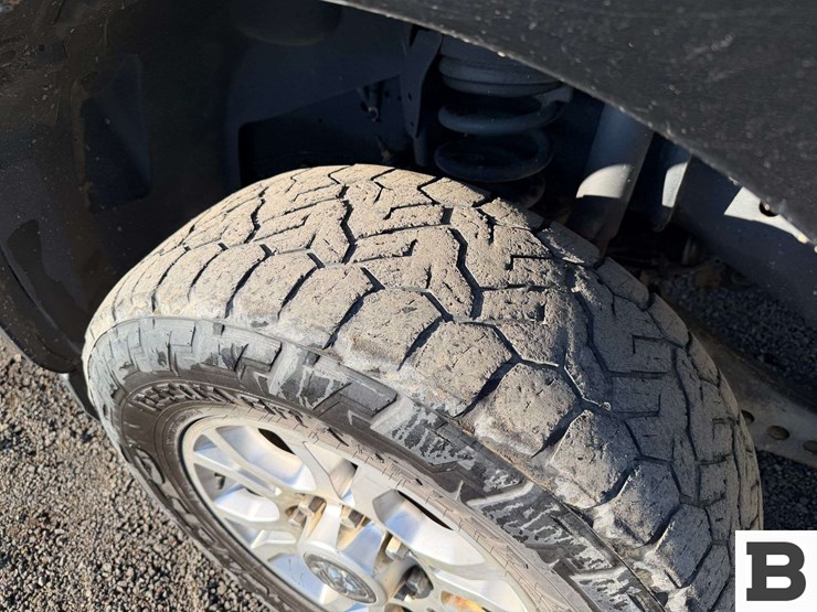 2019-dodge-2500-image-12