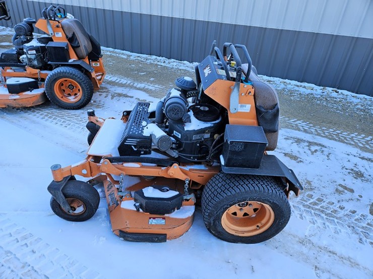 #183-•-scag-stand-up-zero-turn-mower-image-2