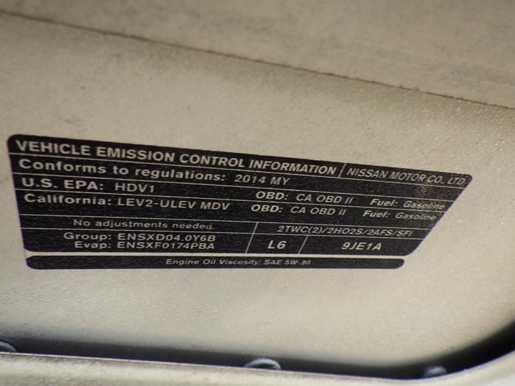 2014-nissan-nv2500hd-image-12