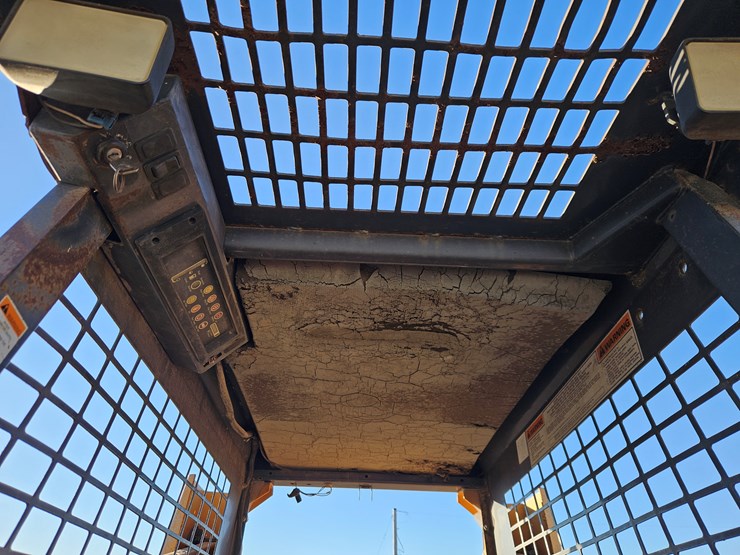 2000-case-1845c-image-8