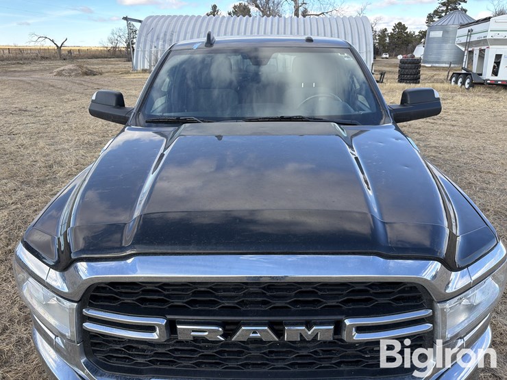 2022-dodge-2500-image-10