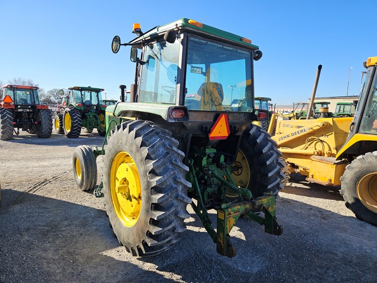 john-deere-4230-image-11