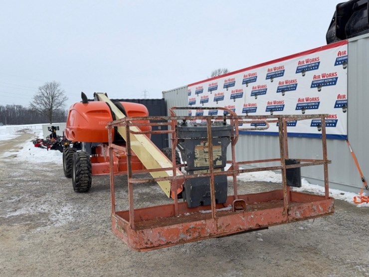 2015-jlg-400s-image-3