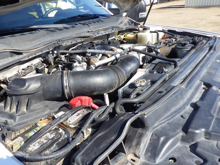 2019-ford-f550-image-11