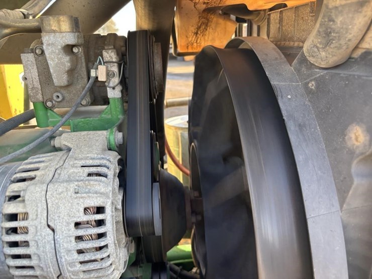 2005-john-deere-7220-image-54