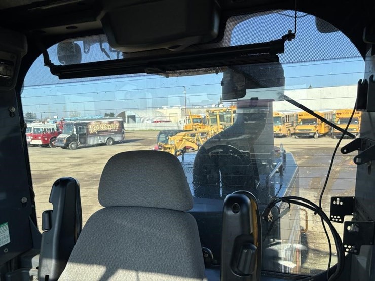 2008-deere-772d-image-56