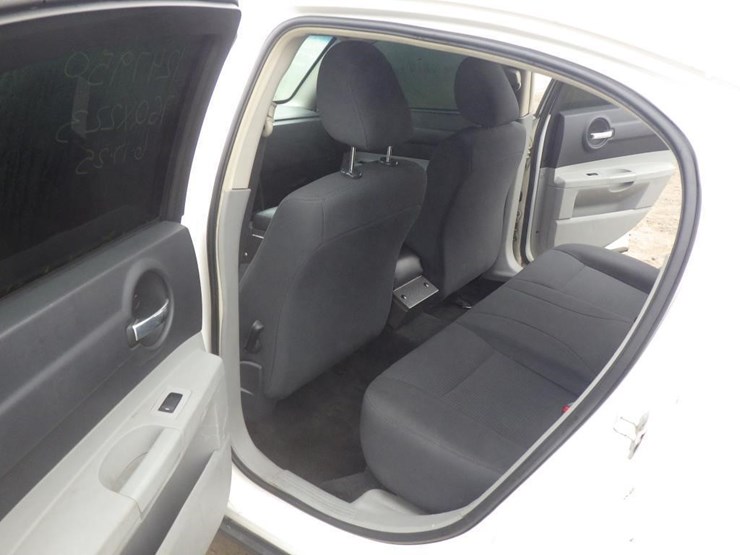 2007-dodge-charger-sedan-image-7