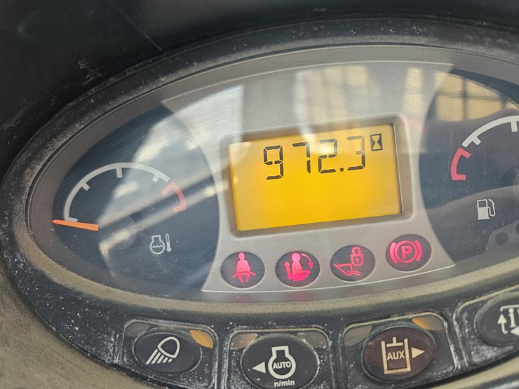 2015-bobcat-s770-image-13