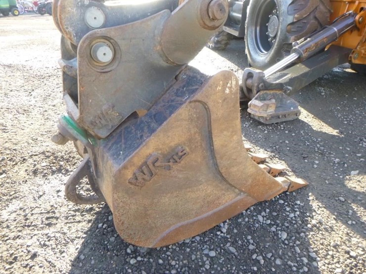 2018-case-580sn-image-25