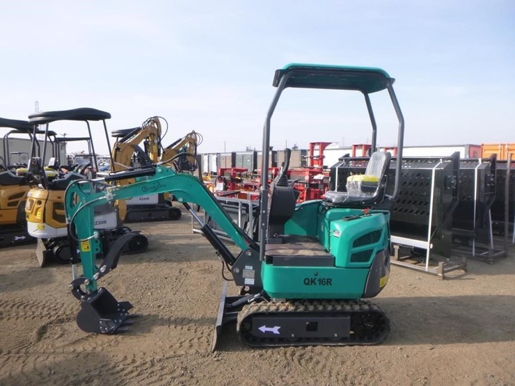 2025-agt-qk16r-hydraulic-excavator-image-5