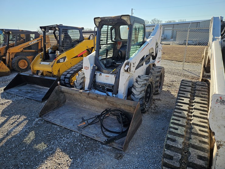 2015-bobcat-s770-image-23