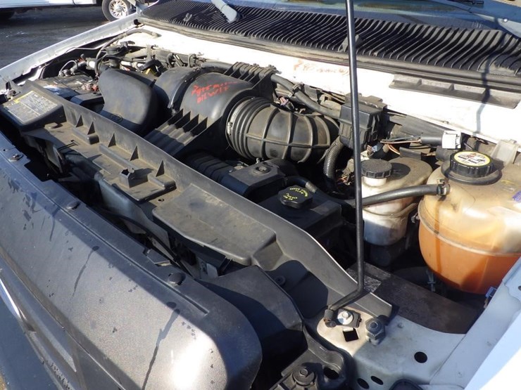 2008-ford-econoline-350-image-9