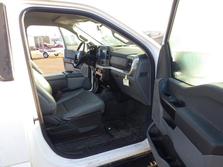 2021-ford-f150-image-6