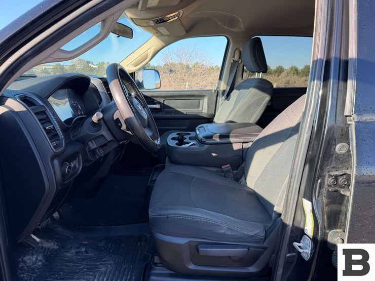 2019-dodge-2500-image-26