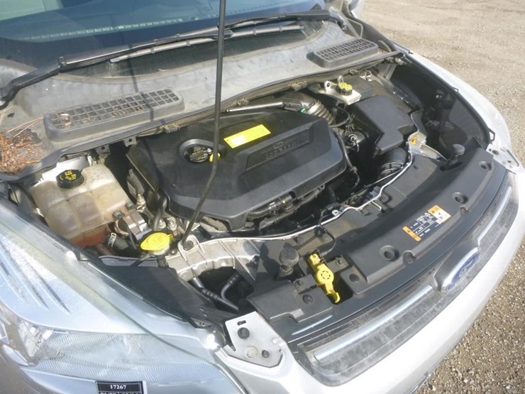 2016-ford-escape-image-11