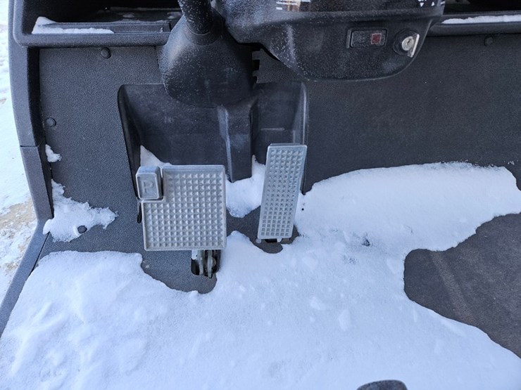 #172-•-yamaha-gas-golf-cart-image-13