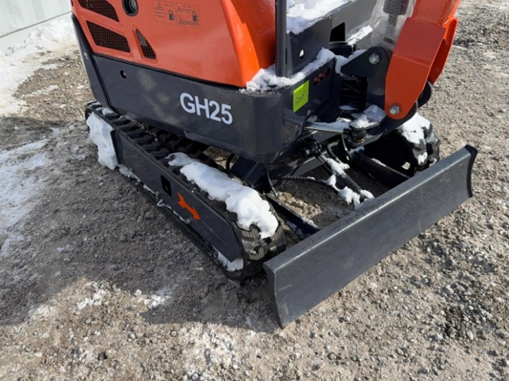 new-unused-aboss-model-gh25-mini-excavator,-kubota-d722,-3-cylinder-diesel,-hyd.-thumb,-sn#4554605-image-11