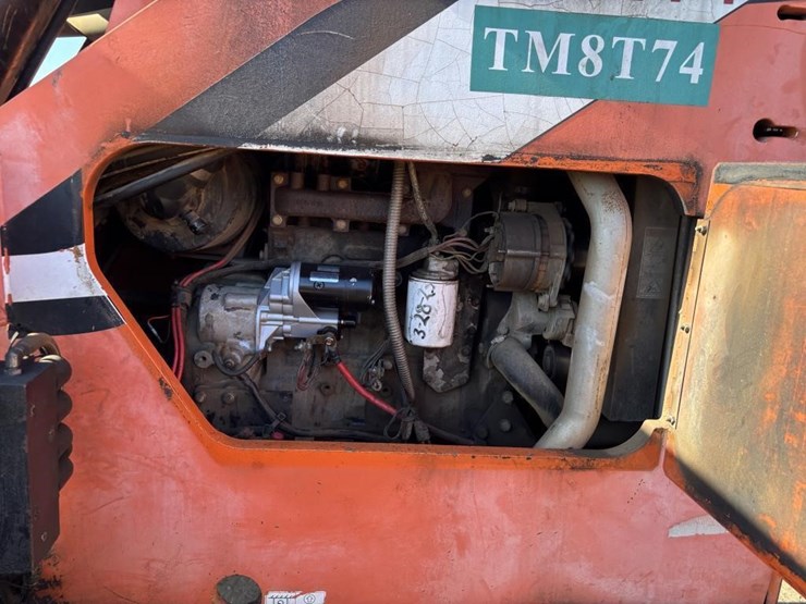 2005-jlg-8042-image-52