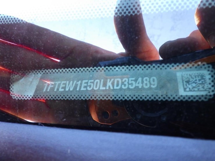 2020-ford-f150-image-15