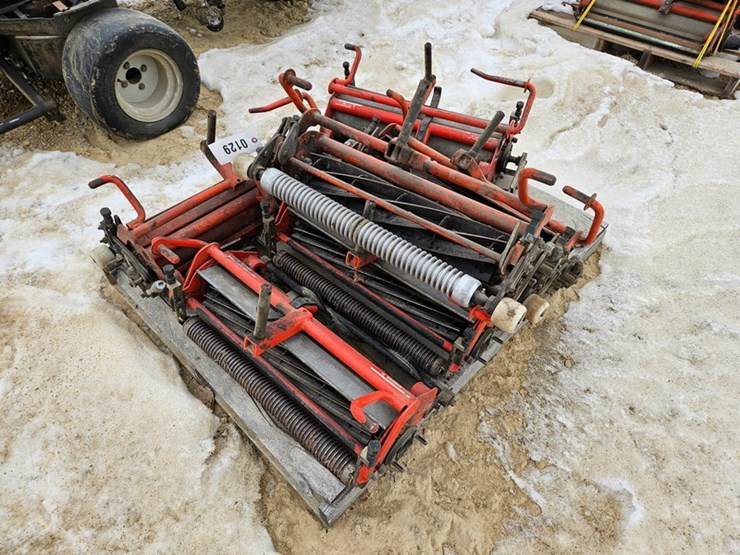 #129-•-jacobsen-pallet-used-mower-reels-image-1