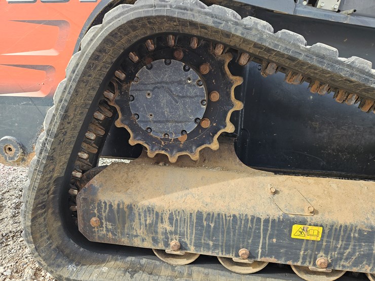 kubota-svl90-2-image-13