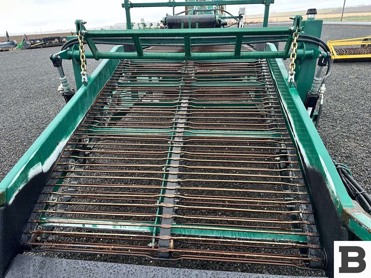 2022-willsie-2-row-sweet-potato-harvester---moses-lake,-wa-image-11