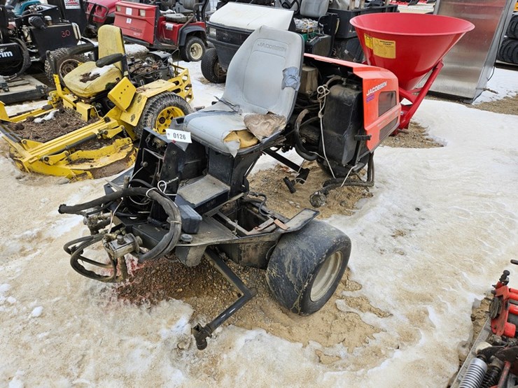 #126-•-jacobsen-greens-king-1962d-greens-mower-chassis-image-1