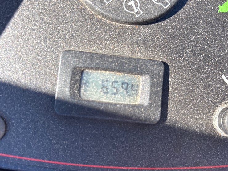 #32208-•-toro-zero-turn,-zx6020-image-7