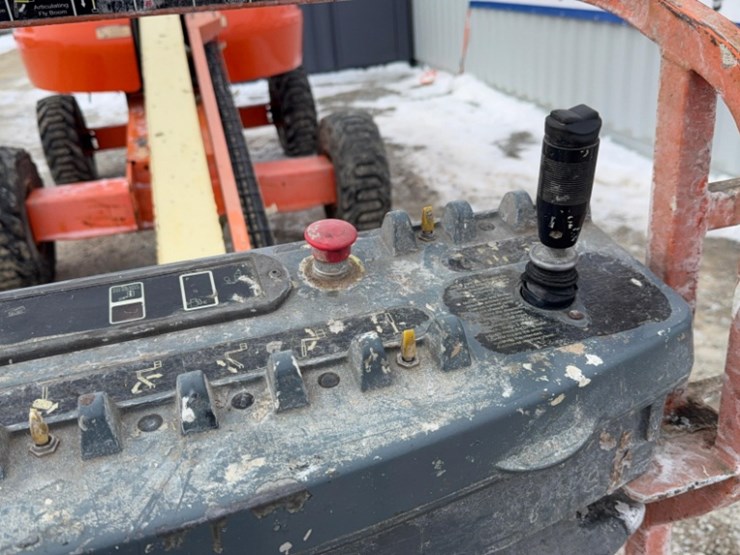 2015-jlg-400s-image-6