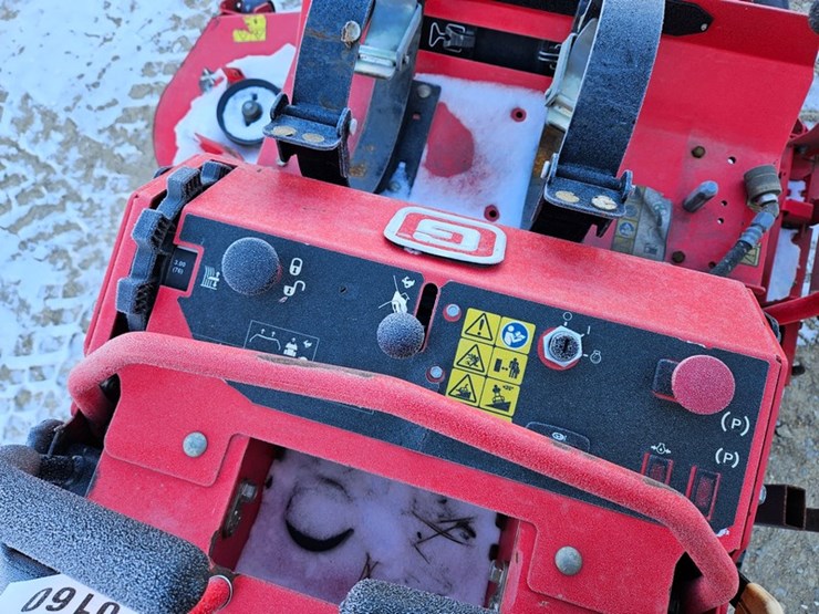 #160-•-gravely-pro-stance-60-stand-up-zero-turn-mower-image-20