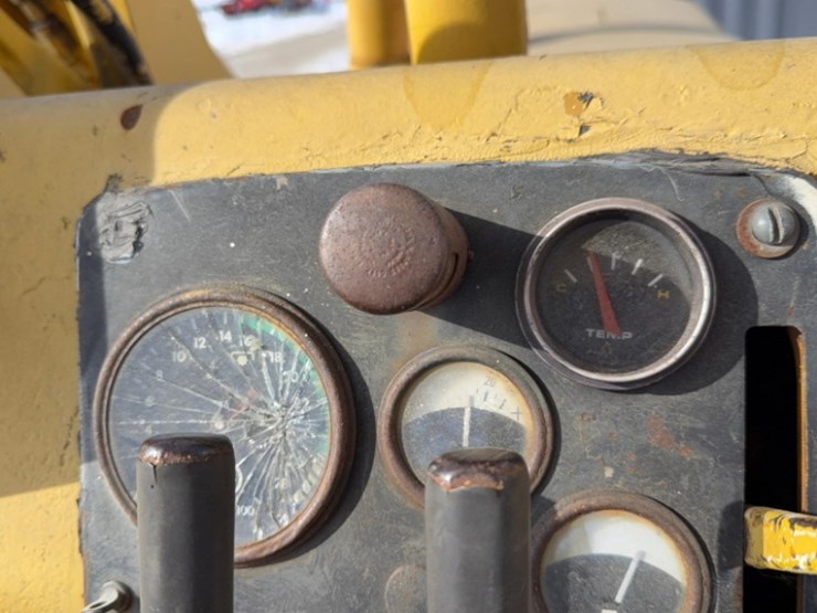 john-deere-350-image-8