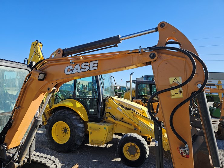 2019-case-cx37c-image-23