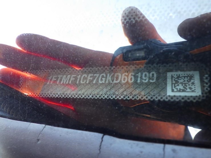 2016-ford-f150-image-13