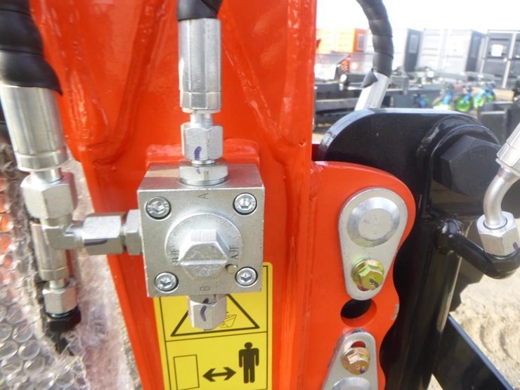 2025-tpm-18bs-hydraulic-excavator-image-14