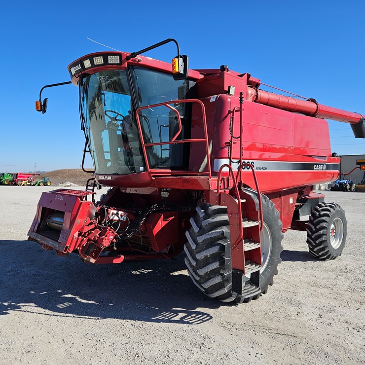 2001 CASE IH 2366