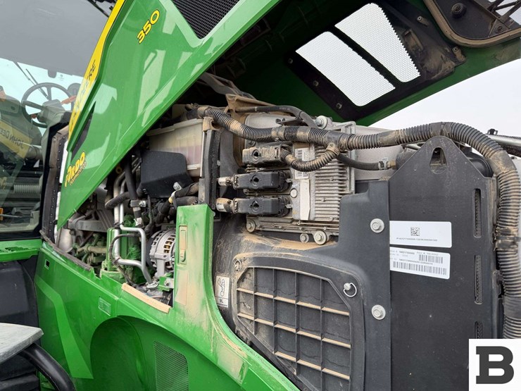 2021-john-deere-7r-350-image-14